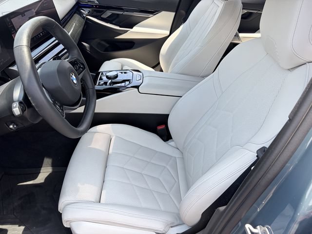 Used 2025 BMW 530i RWD image 20