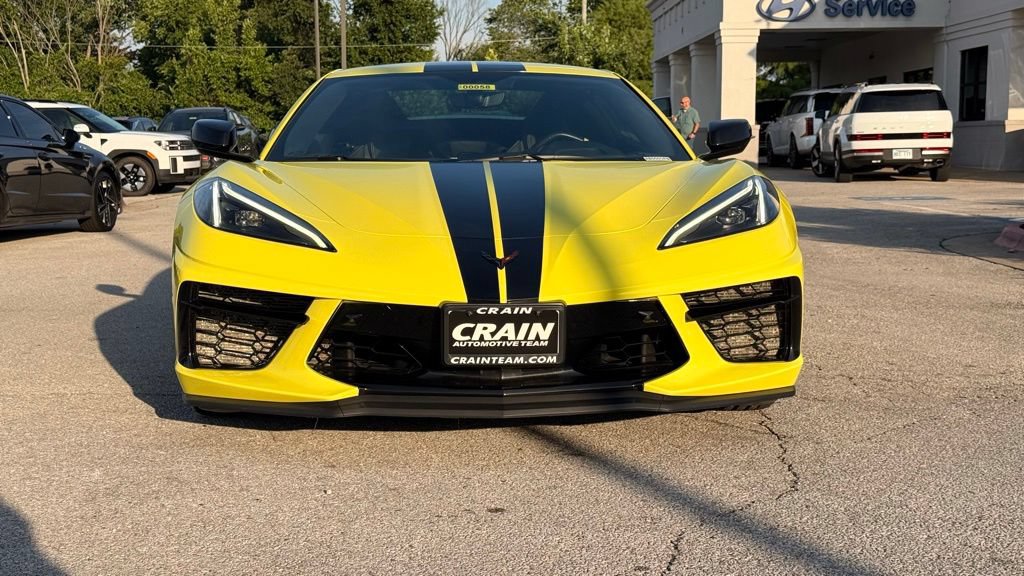 Used 2021 Chevrolet Corvette Stingray Premium Conv w/ Z51 Performance Package RWD image 2