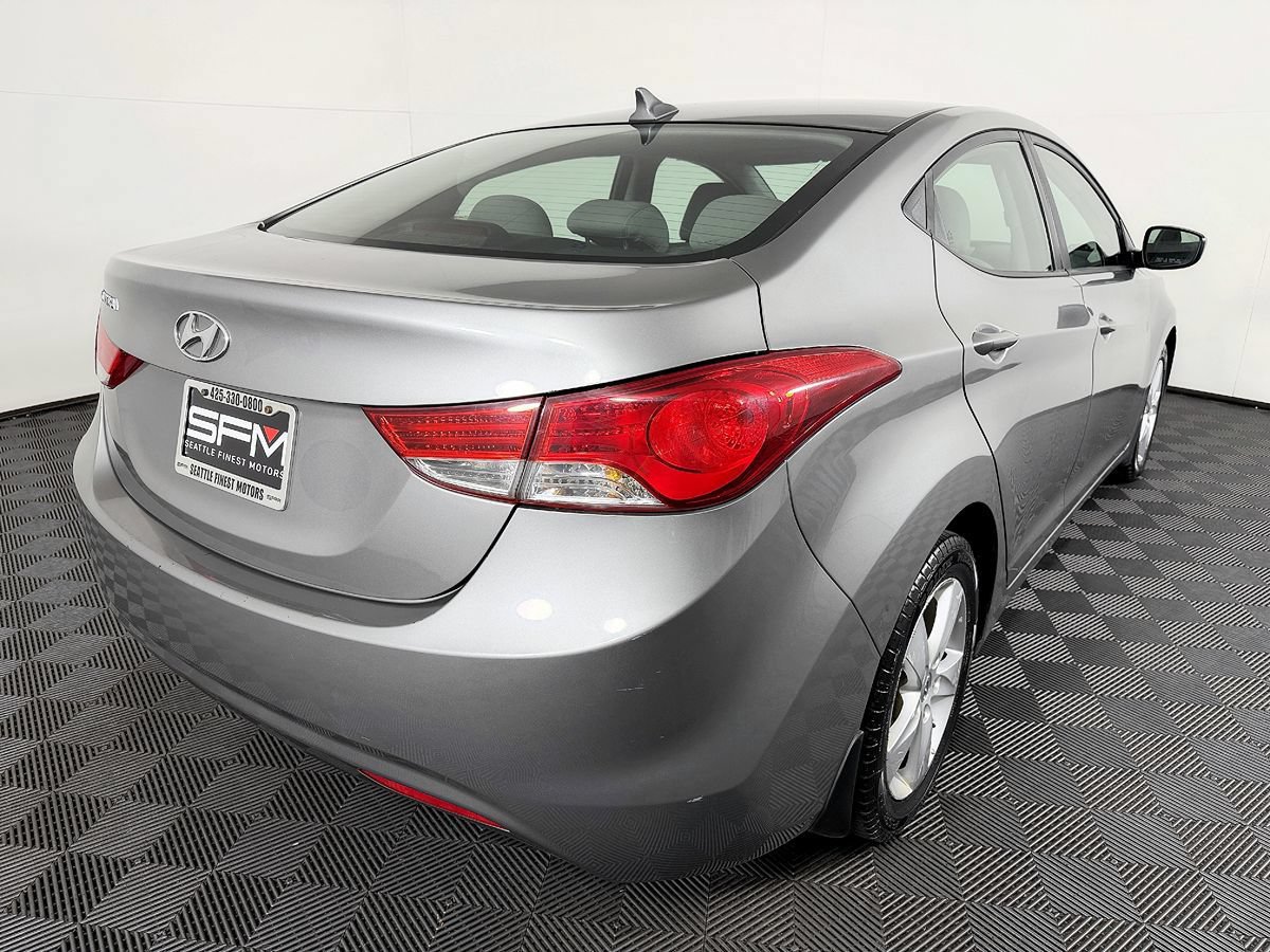 Used 2013 Hyundai Elantra GLS w/ Preferred Pkg FWD image 9