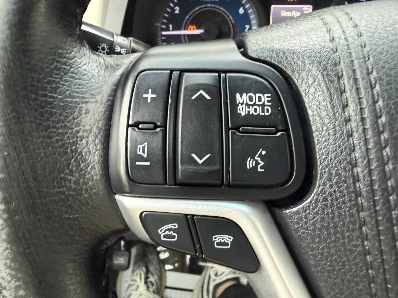 Used 2016 Toyota Sienna XLE Premium FWD image 22