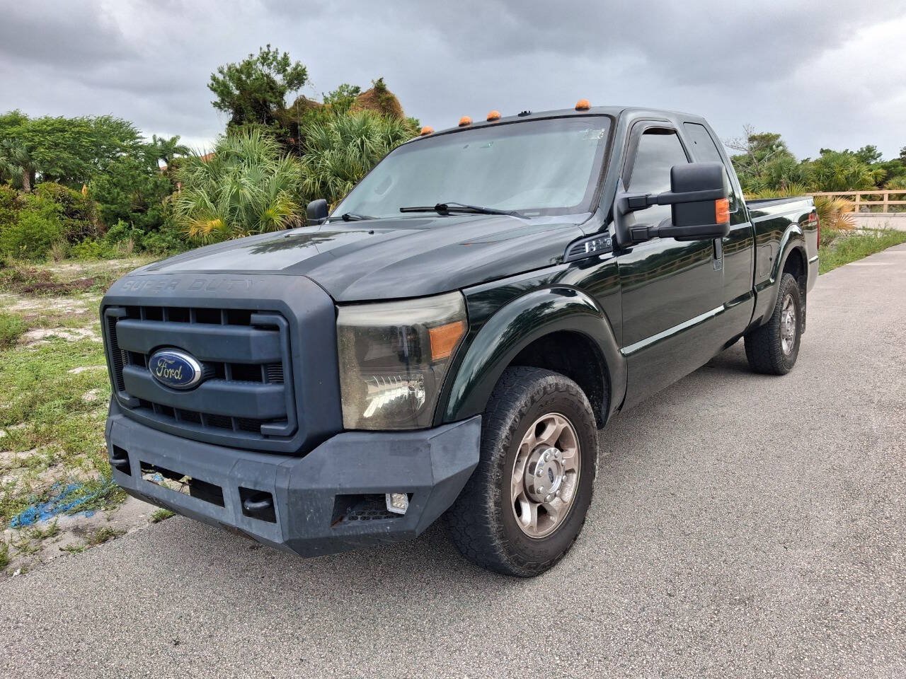 Used 2015 Ford F250 XL w/ Power Equipment Group RWD image 2