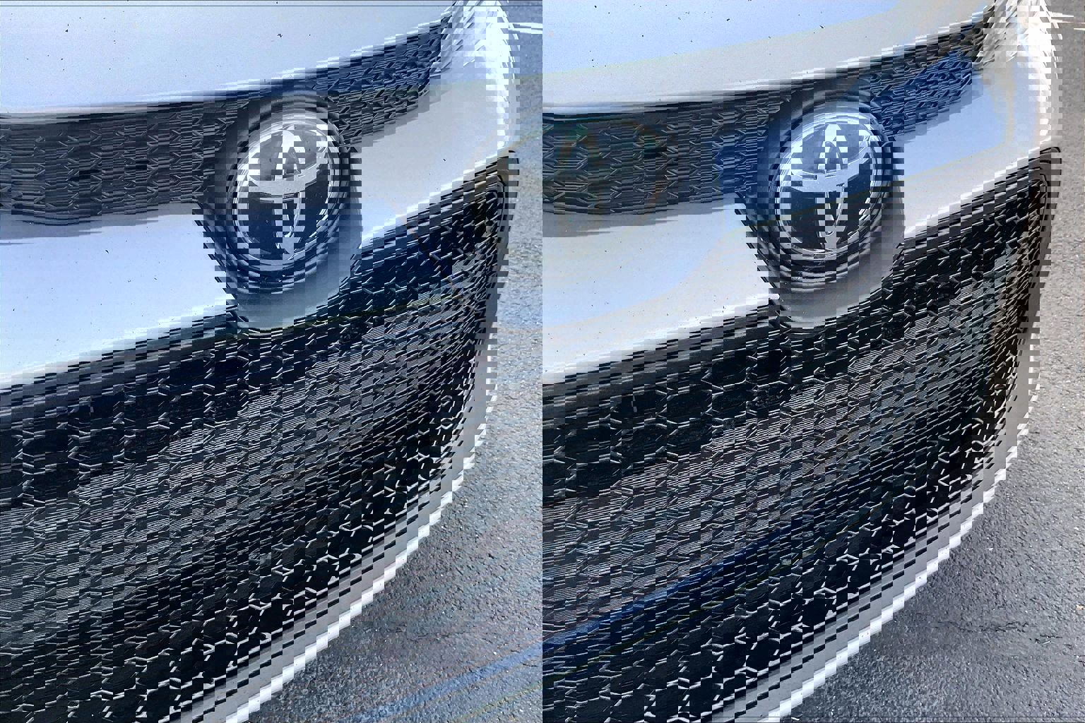 Used 2021 Toyota Corolla LE image 23