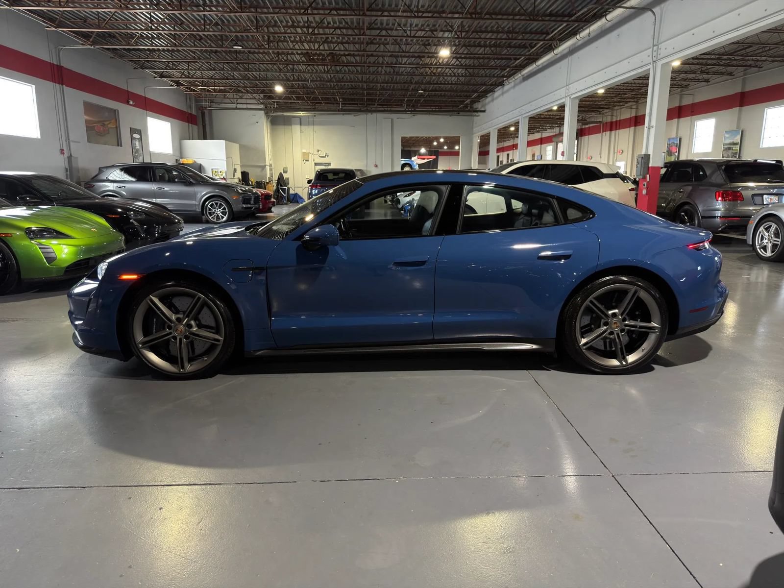 Used 2021 Porsche Taycan Turbo S AWD/4WD image 54