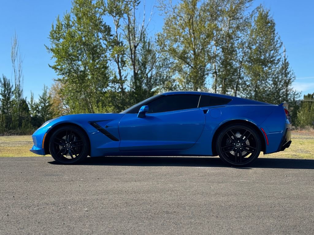 Used 2015 Chevrolet Corvette Stingray Coupe w/ 2LT Preferred Equipment Group RWD image 4