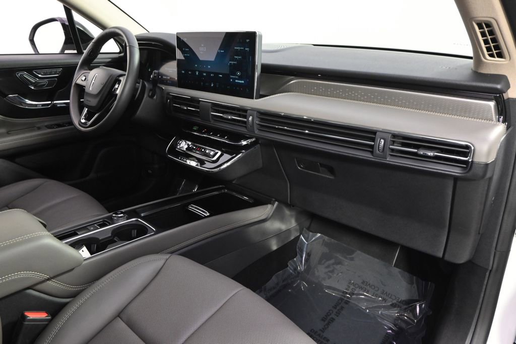 New 2025 Lincoln Corsair Reserve w/ Jet Appearance Package image 15