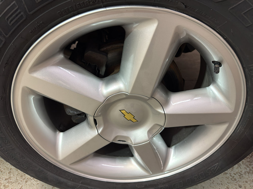 Used 2014 Chevrolet Suburban LT w/ Luxury Package image 37