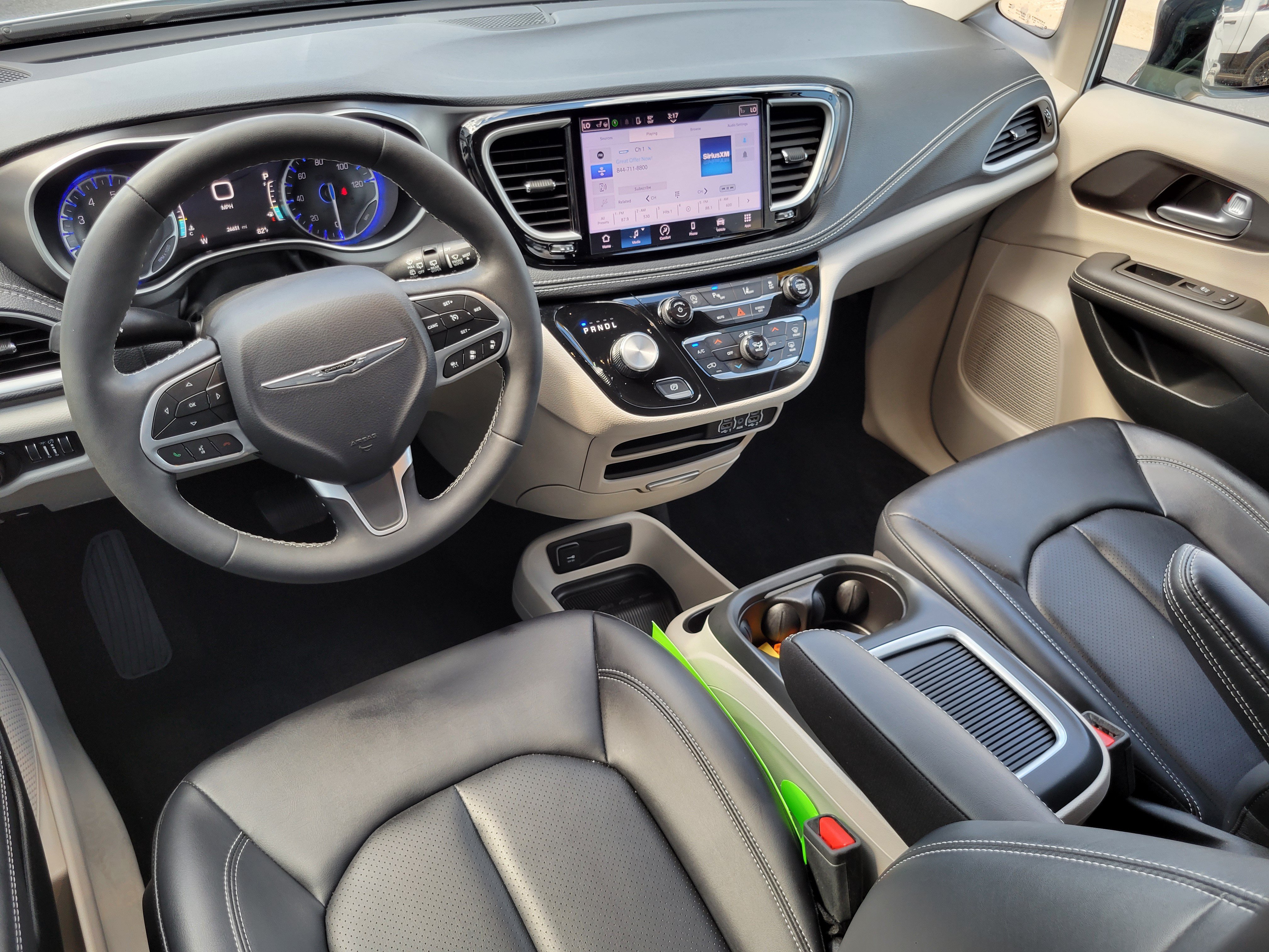 Used 2024 Chrysler Pacifica Touring-L w/ Road Tripper Package FWD image 22