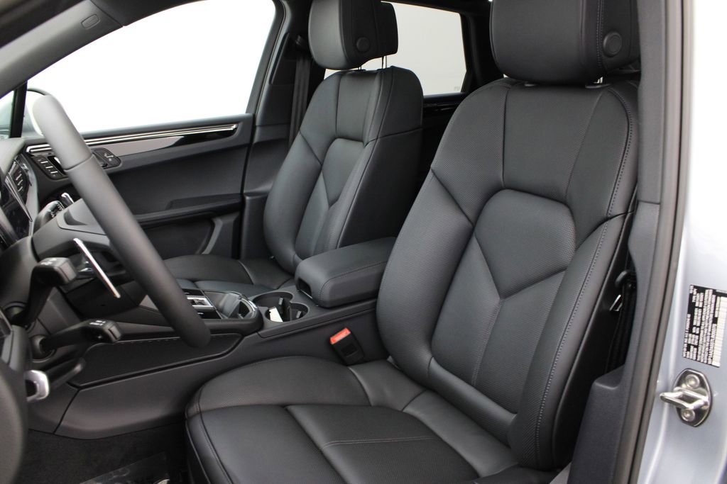New 2026 Porsche Macan image 5