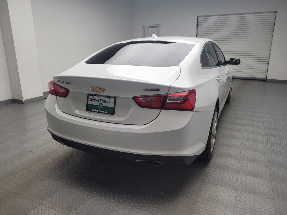 Used 2017 Chevrolet Malibu Premier FWD image 7