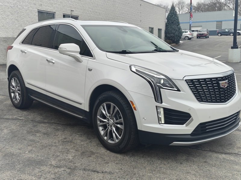 Used 2022 Cadillac XT5 Premium Luxury w/ Technology Package image 3