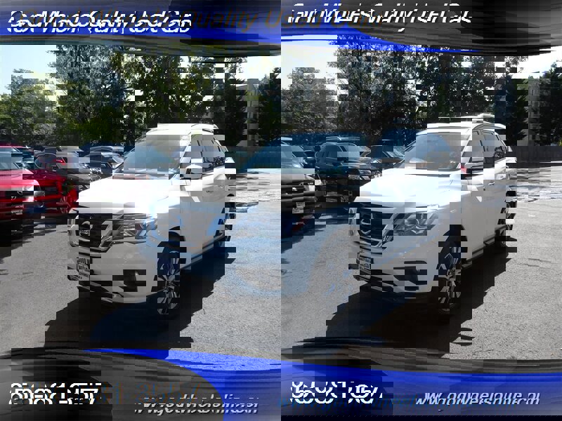Used 2020 Nissan Pathfinder SV