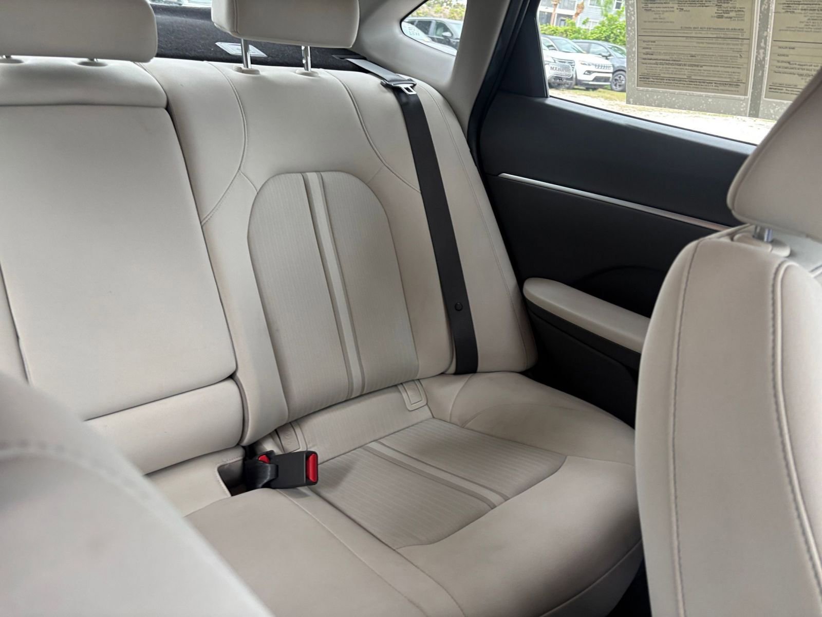 Used 2025 Hyundai Sonata SEL FWD image 38