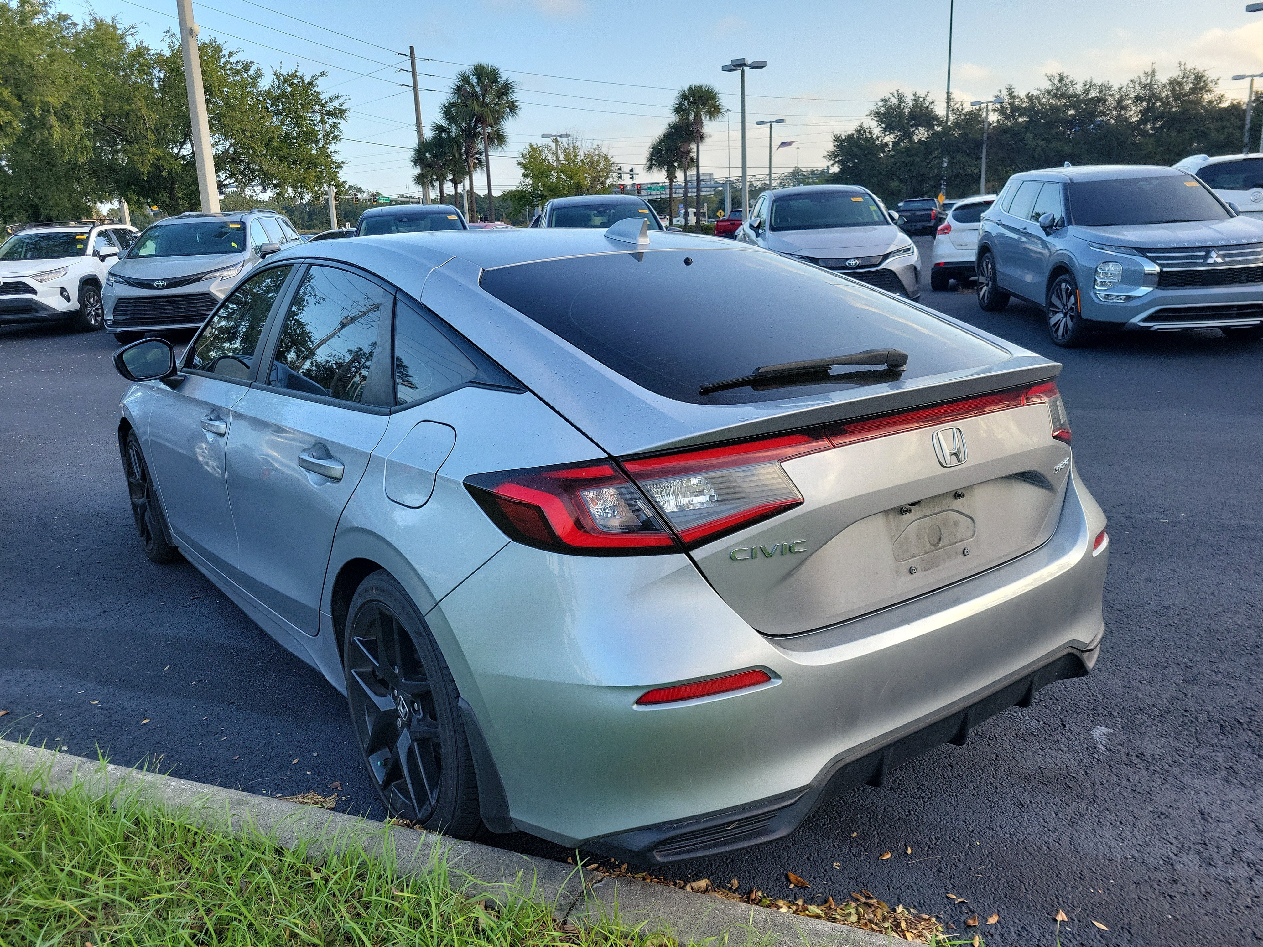 Used 2024 Honda Civic Sport image 2