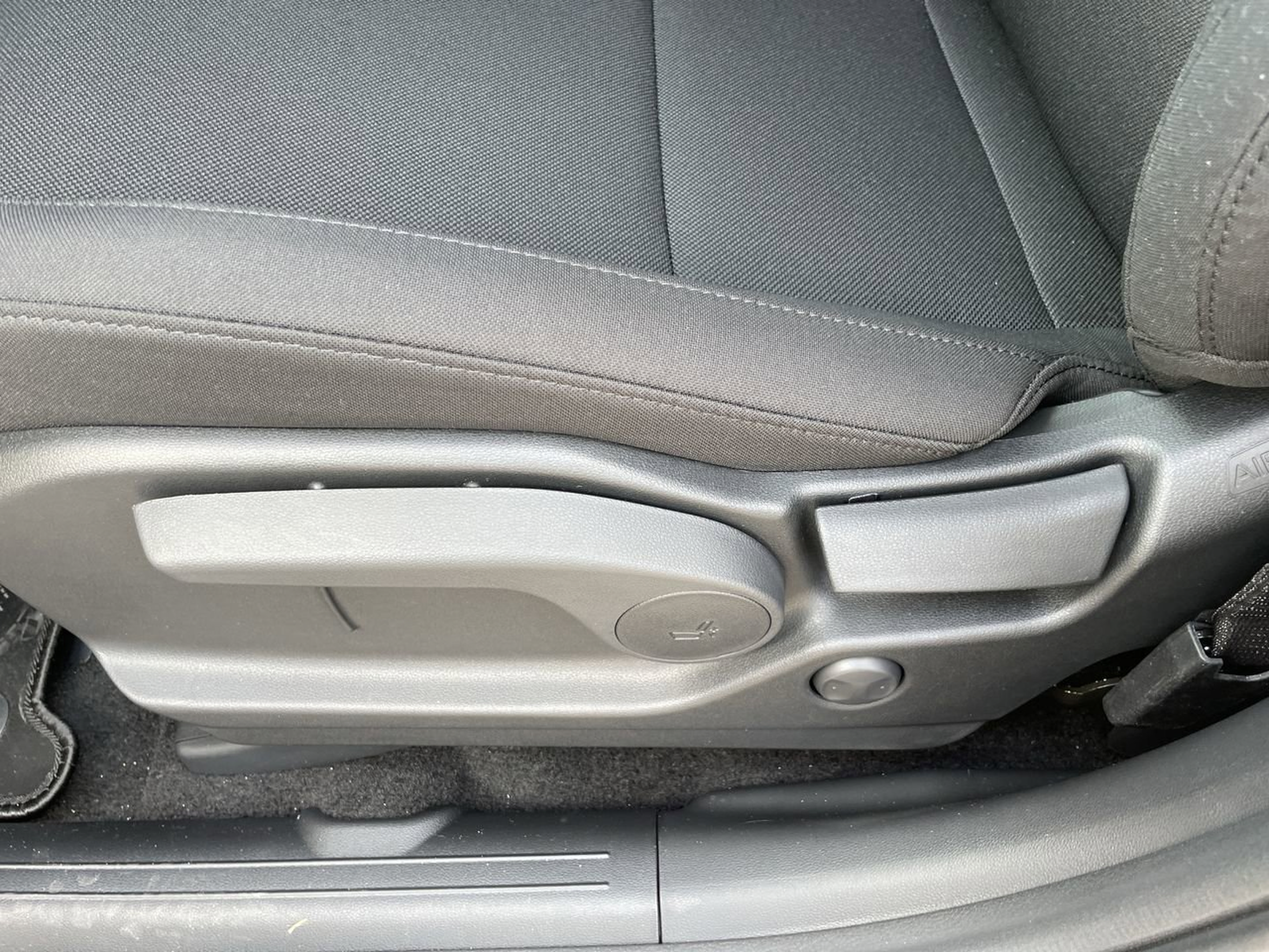Certified 2026 Hyundai Santa Fe SE FWD image 15