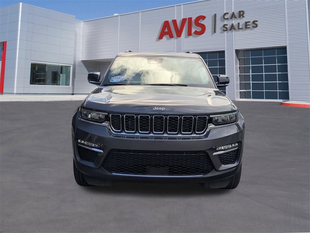 Used 2024 Jeep Grand Cherokee Limited image 2