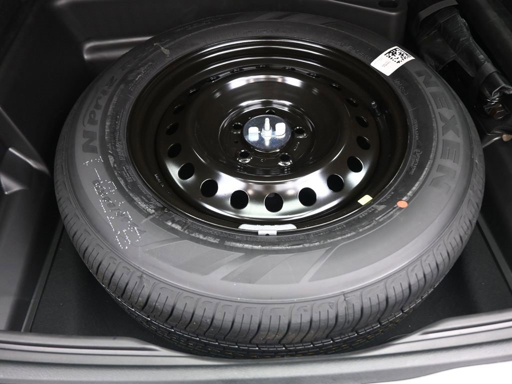 Used 2025 Jeep Grand Cherokee Summit w/ Obsidian Package image 16