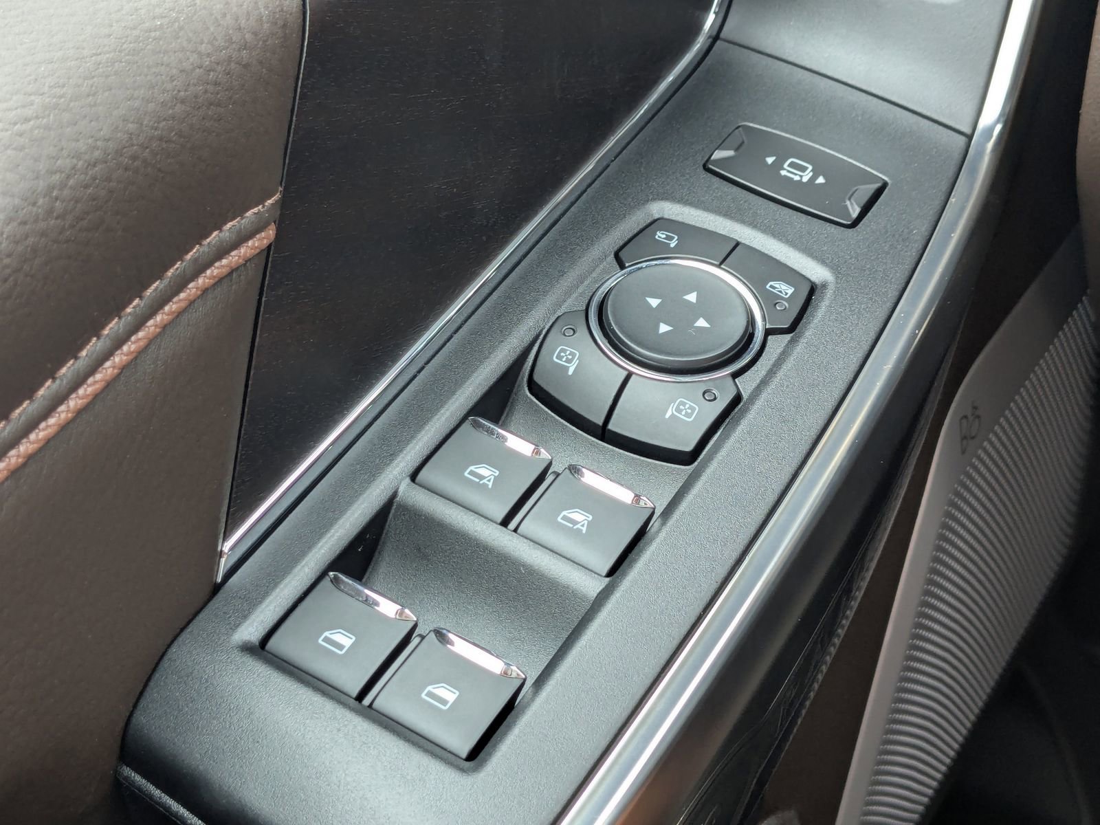 New 2025 Ford F350 King Ranch w/ Chrome Package image 27