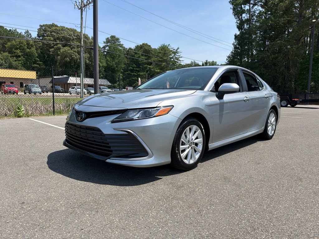 Used 2024 Toyota Camry LE FWD image 2
