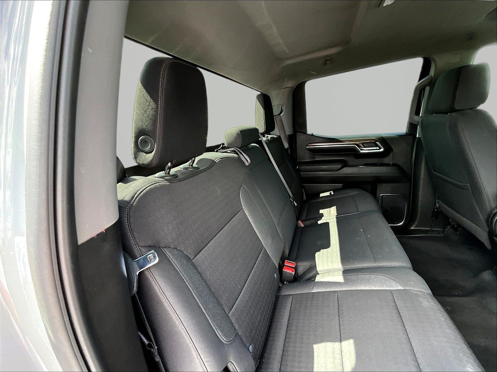 Used 2024 Chevrolet Silverado 1500 LT AWD/4WD image 25