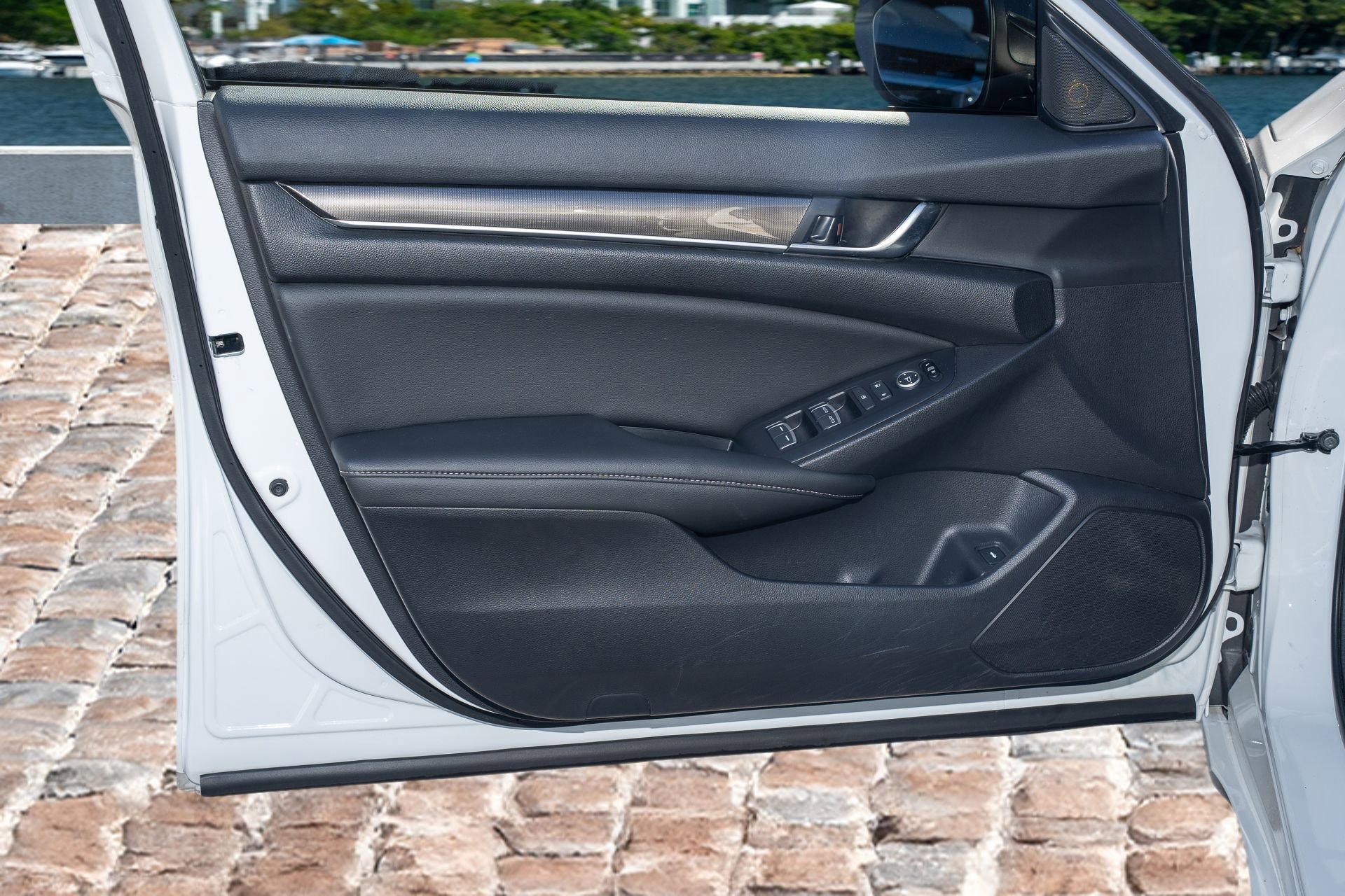 Certified 2022 Honda Accord Sport image 10