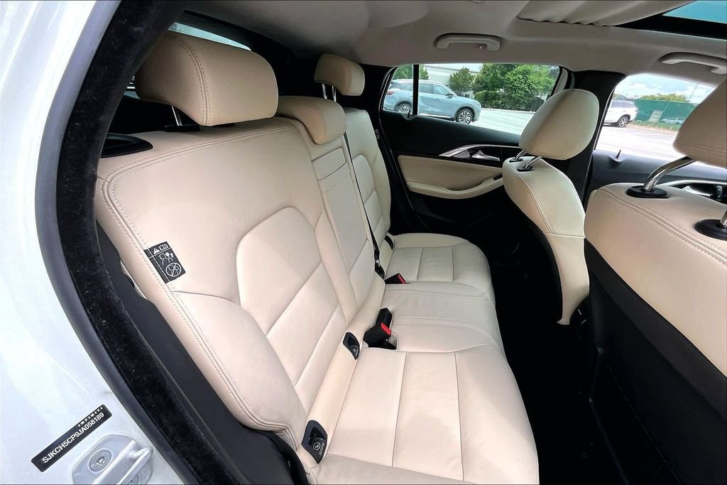 Used 2018 INFINITI QX30 Premium w/ Navigation Package FWD image 38
