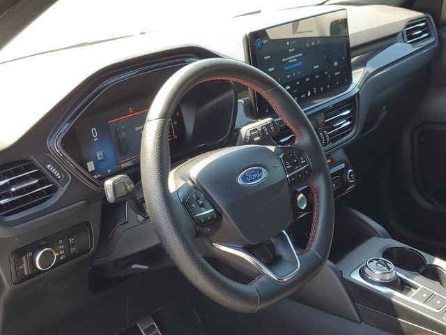 Certified 2024 Ford Escape ST-Line w/ Tech Pack #1 AWD/4WD image 13