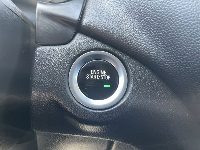 Used 2020 Chevrolet Equinox LT image 16