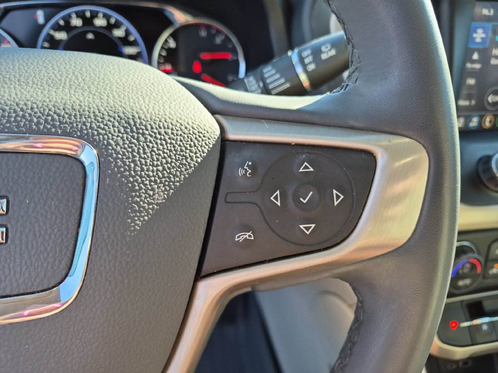 Used 2023 GMC Acadia Denali w/ Denali Technology Package AWD/4WD image 16
