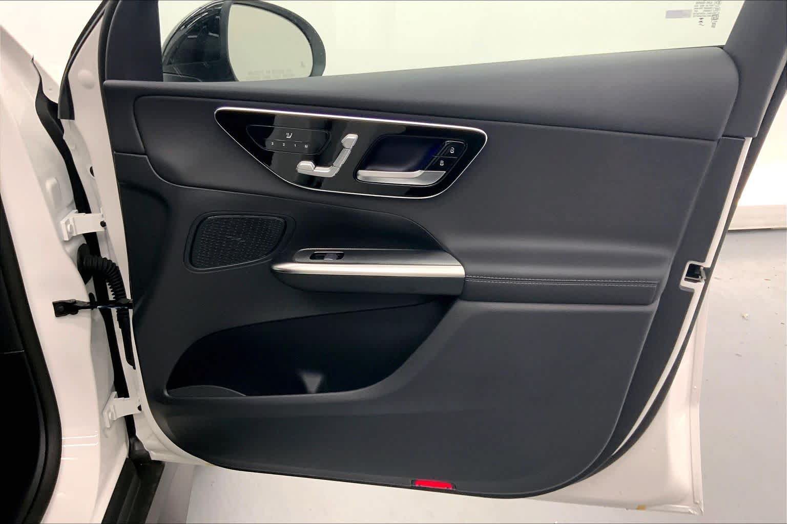 New 2027 Mercedes-Benz GLC 300 image 10