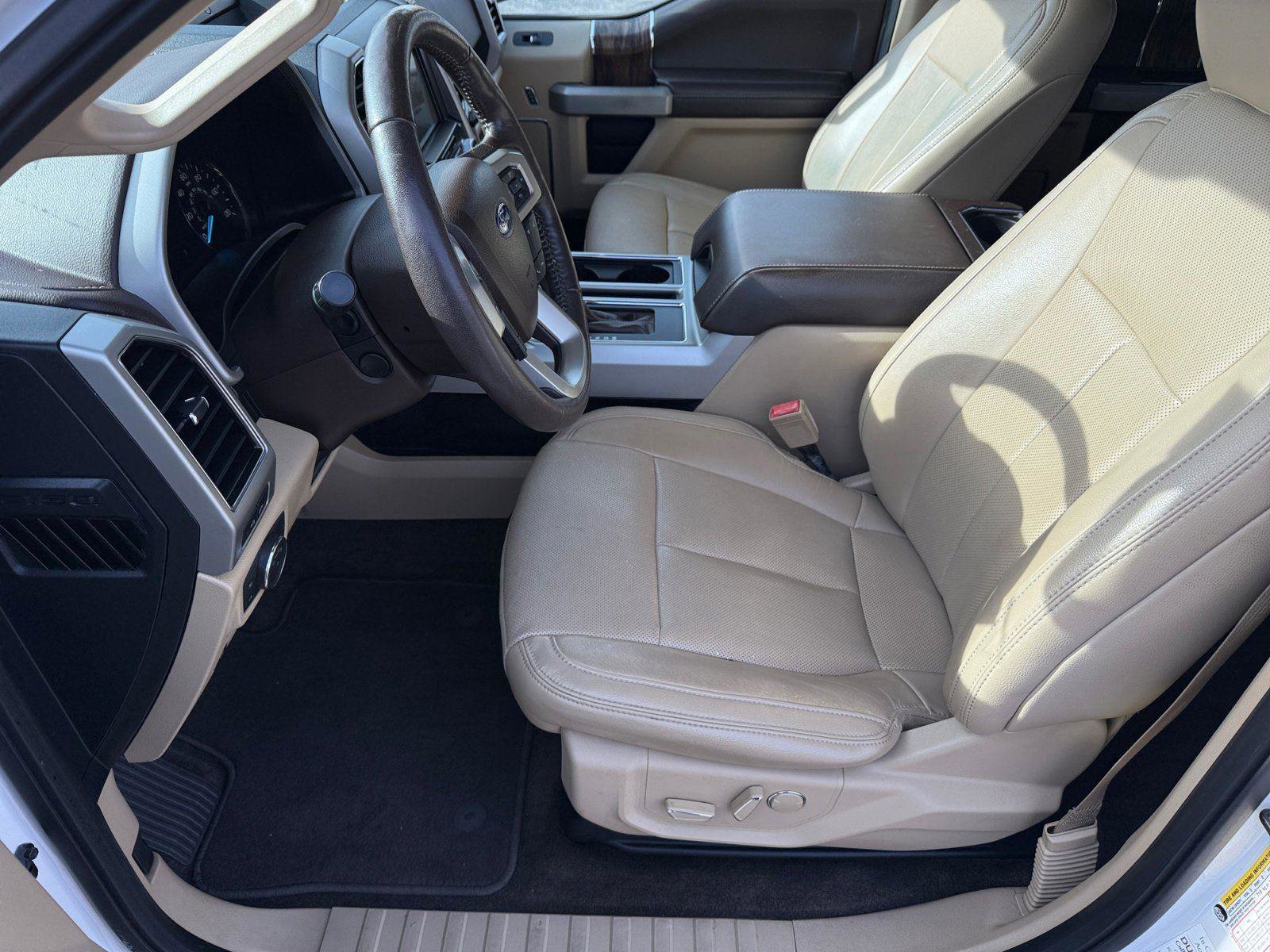 Used 2018 Ford F150 Lariat w/ Equipment Group 502A Luxury image 11