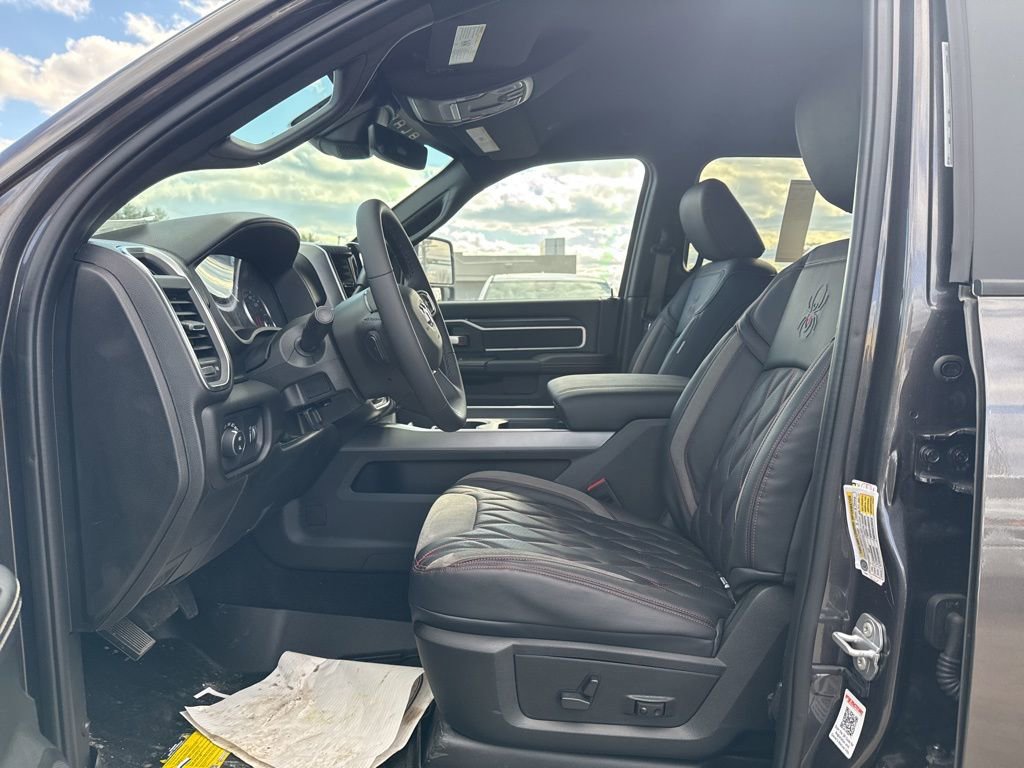 New 2025 RAM 2500 Big Horn AWD/4WD image 19