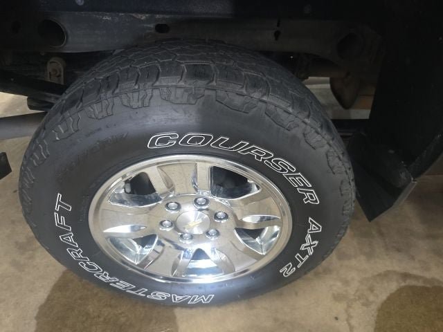 Used 2019 Chevrolet Silverado 1500 LT AWD/4WD image 7