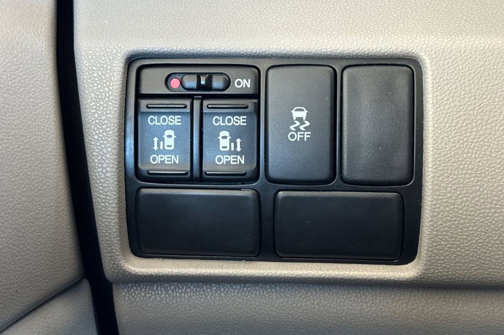 Used 2016 Honda Odyssey SE image 33