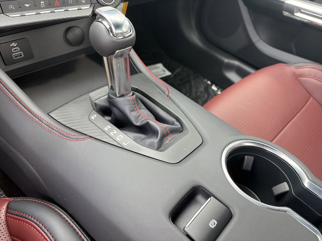 Used 2025 Ford Mustang Premium RWD image 26