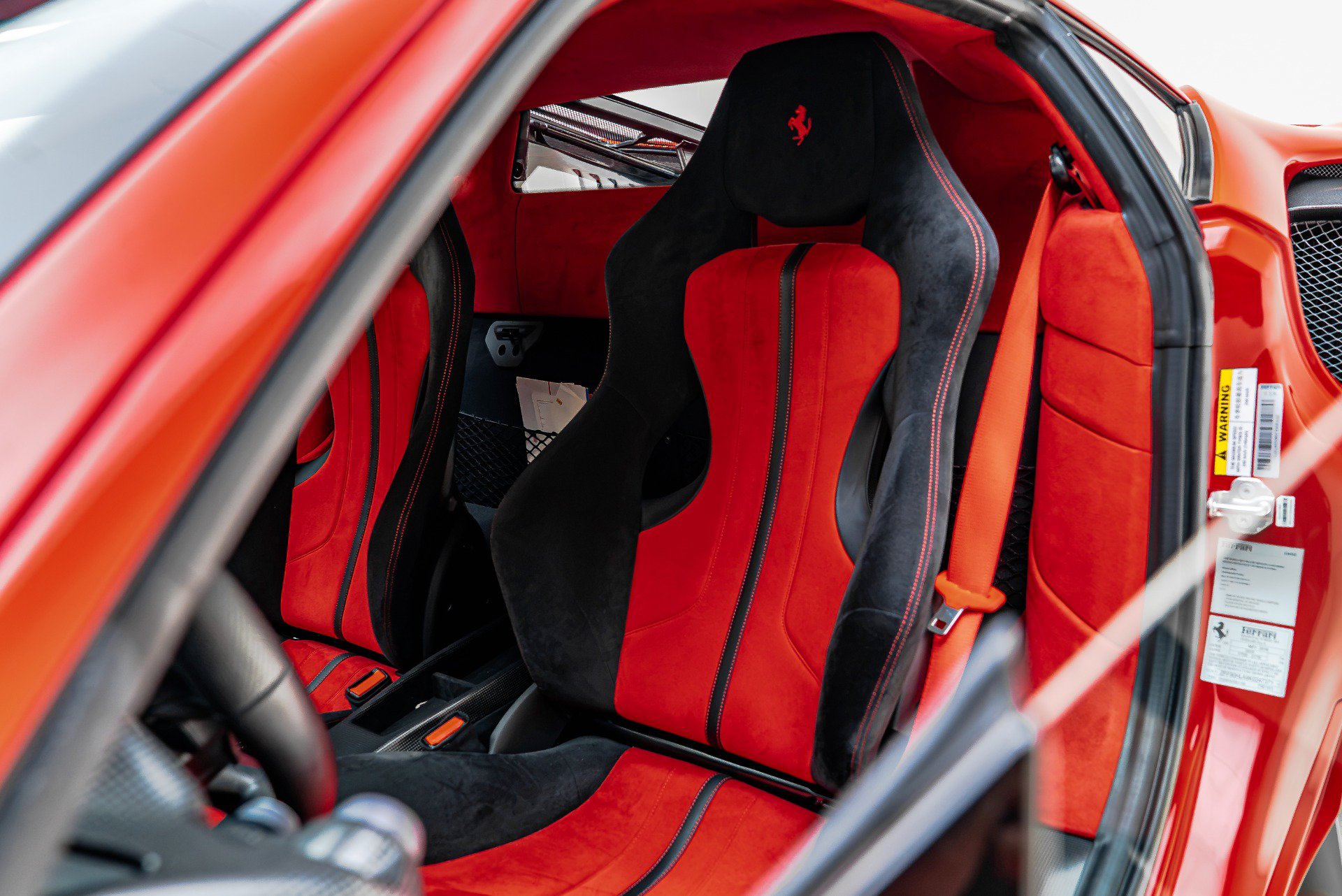 Used 2019 Ferrari 488 Pista Coupe RWD image 4