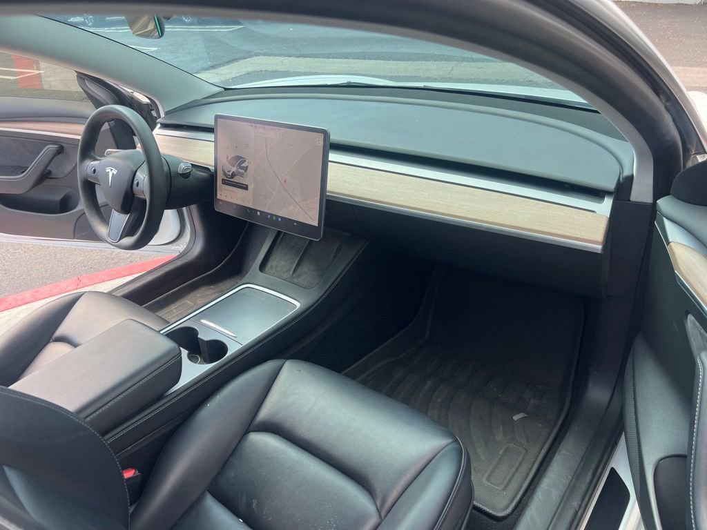 Used 2023 Tesla Model 3 Standard Range image 38