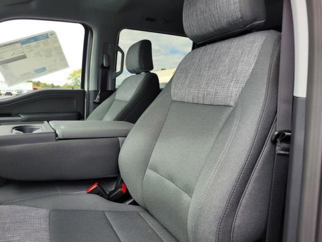 New 2026 Ford F350 XLT w/ XLT Premium Package image 32