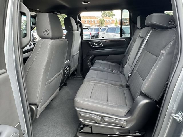 Used 2022 GMC Yukon XL SLE w/ Gmc Pro Safety Plus Package RWD image 18