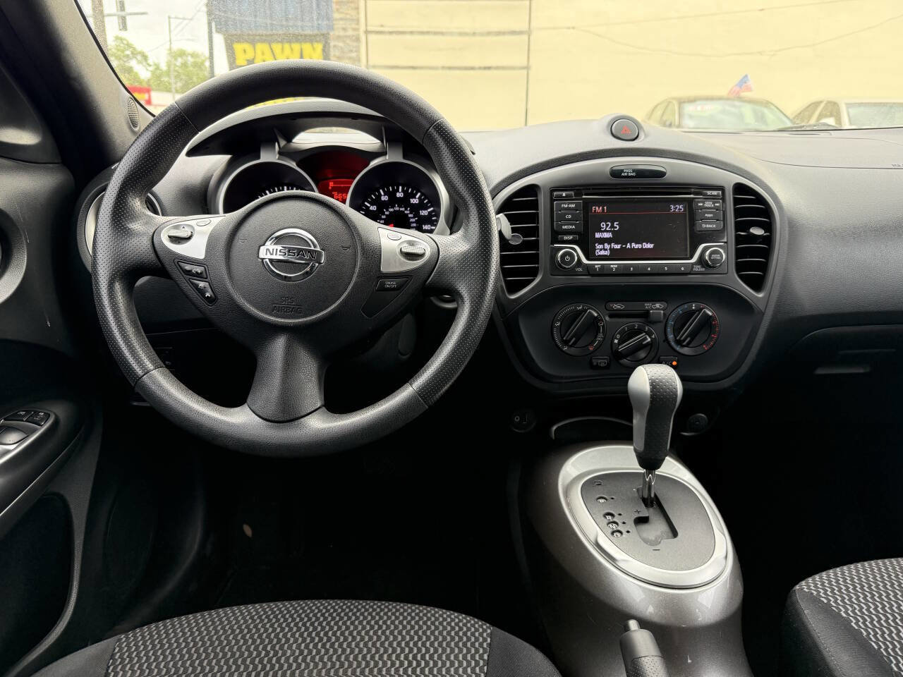 Used 2016 Nissan Juke S image 14