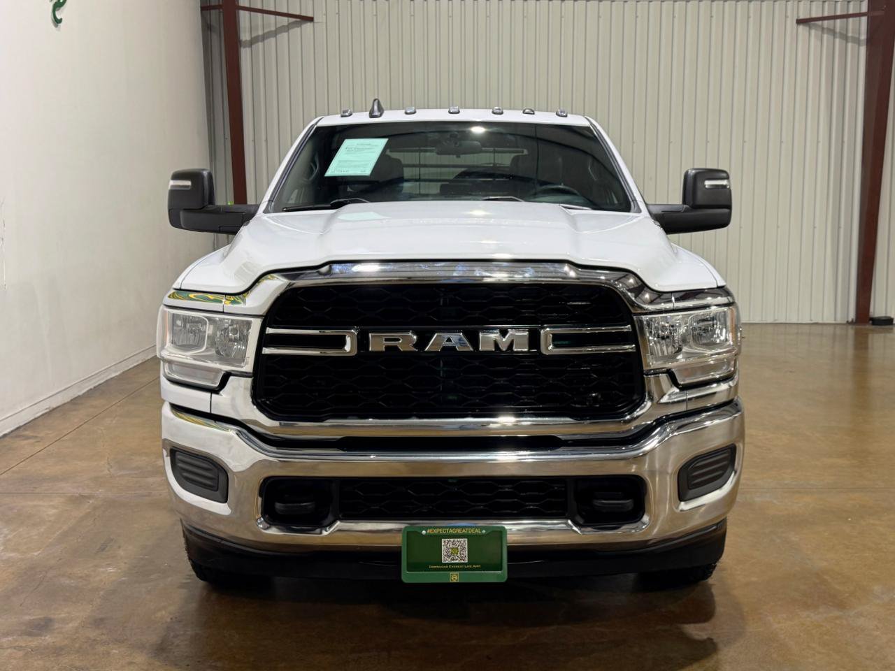 Used 2024 RAM 3500 Tradesman w/ Chrome Appearance Group AWD/4WD image 2