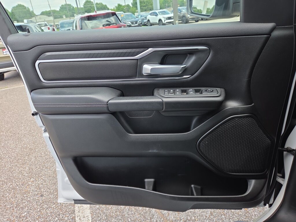 Used 2025 RAM 1500 Big Horn AWD/4WD image 17