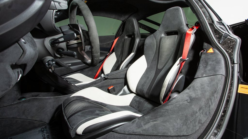 Used 2024 McLaren 750S image 16