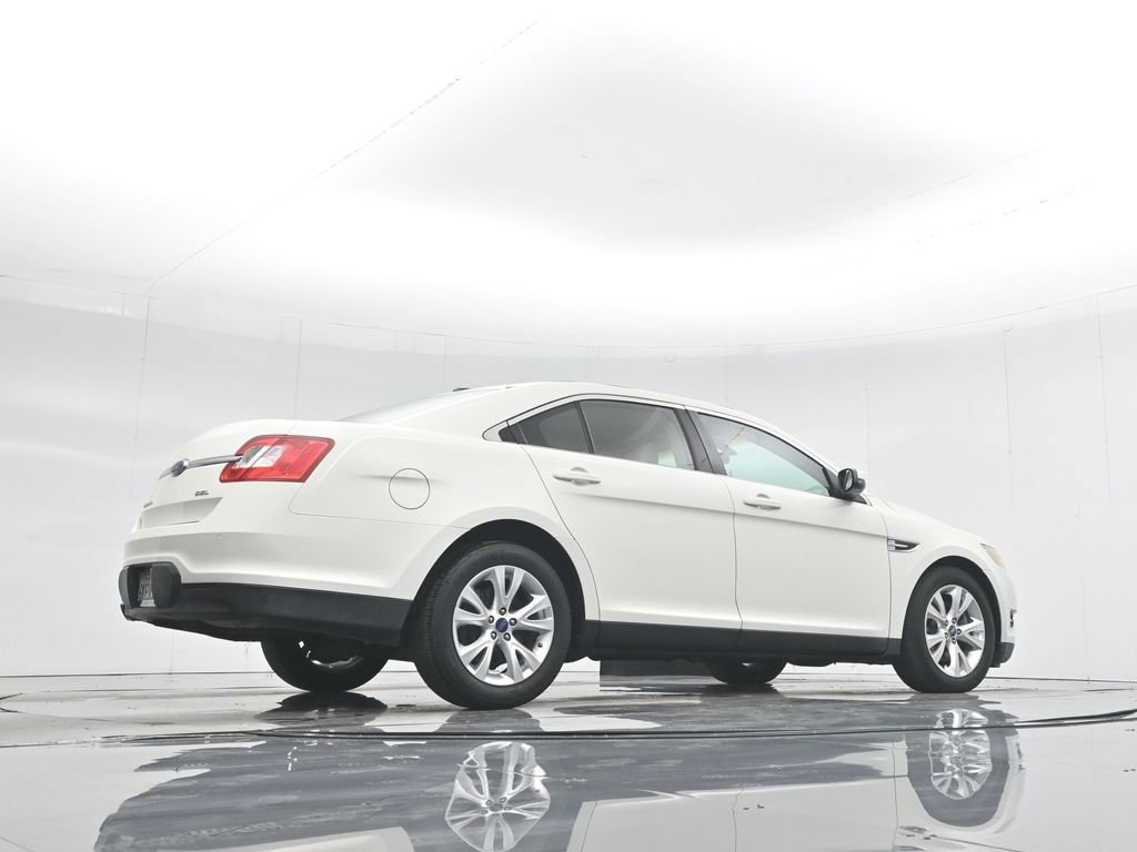 Used 2010 Ford Taurus SEL image 45