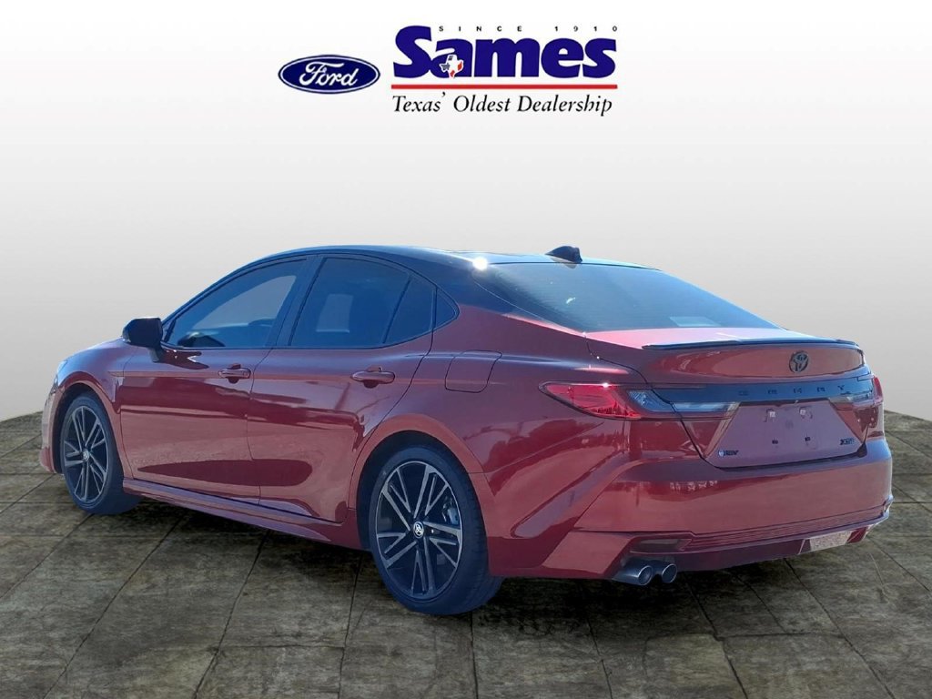 Used 2025 Toyota Camry XSE FWD image 5