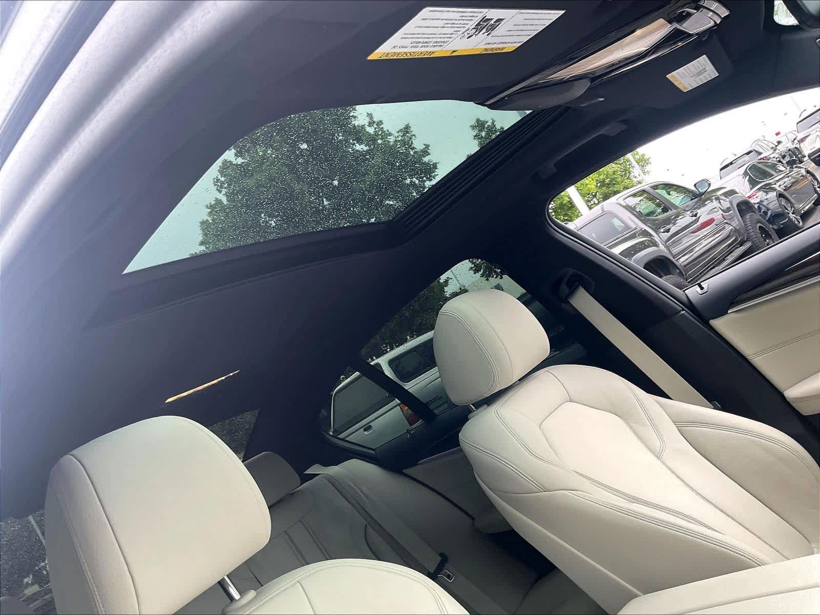 Used 2022 BMW 540i w/ M Sport Package RWD image 23