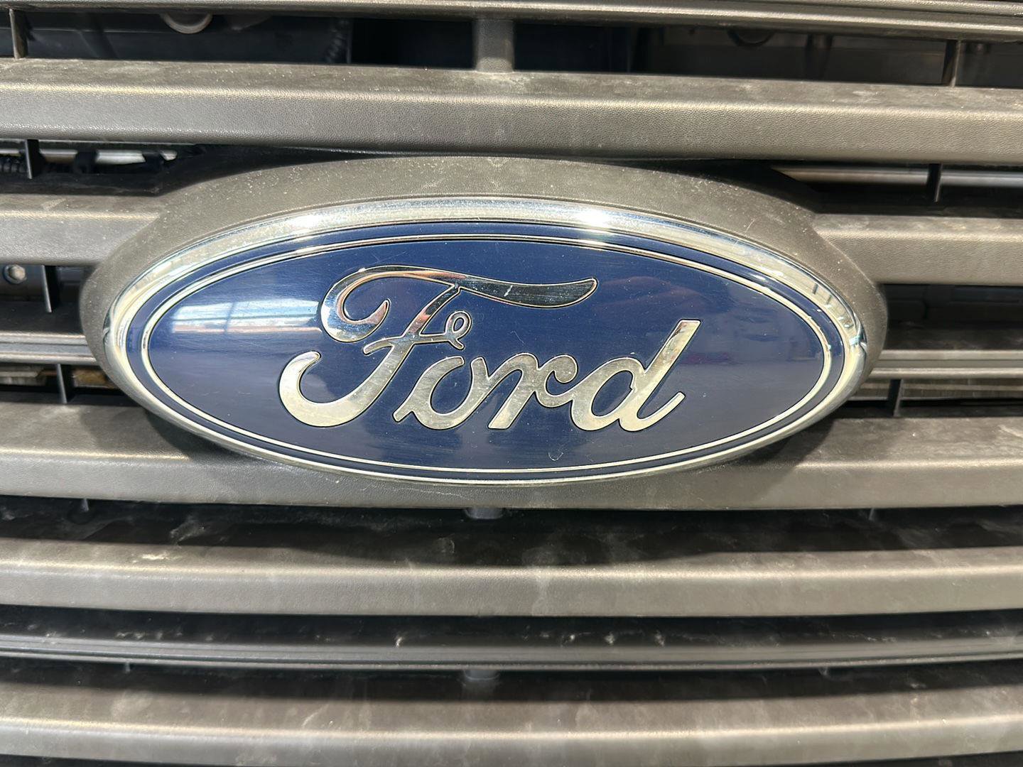 Used 2018 Ford Transit 350 XL image 25