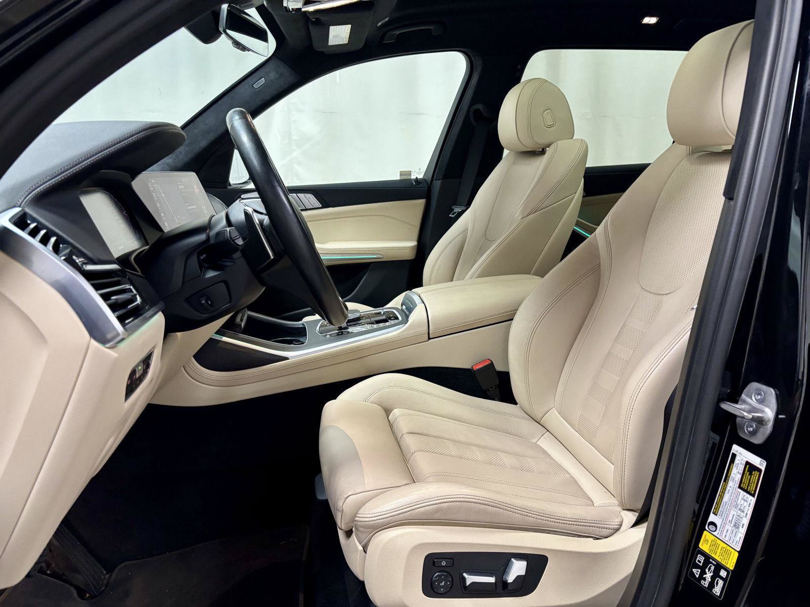 Used 2022 BMW X7 xDrive40i AWD/4WD image 17
