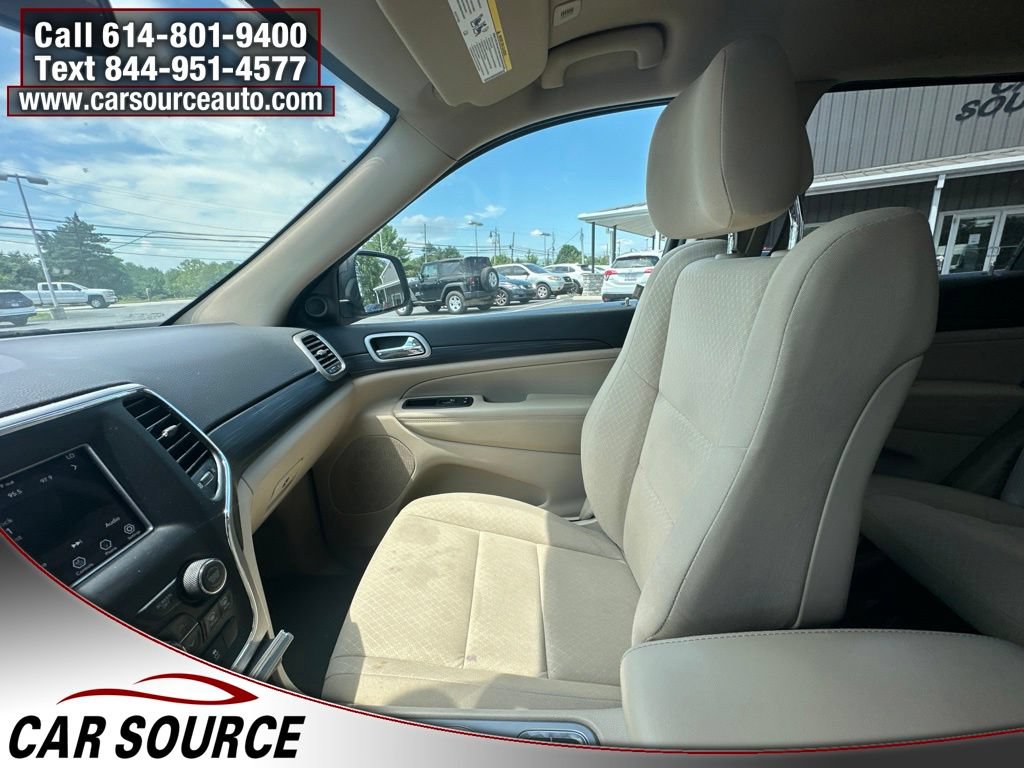 Used 2021 Jeep Grand Cherokee Laredo AWD/4WD image 14
