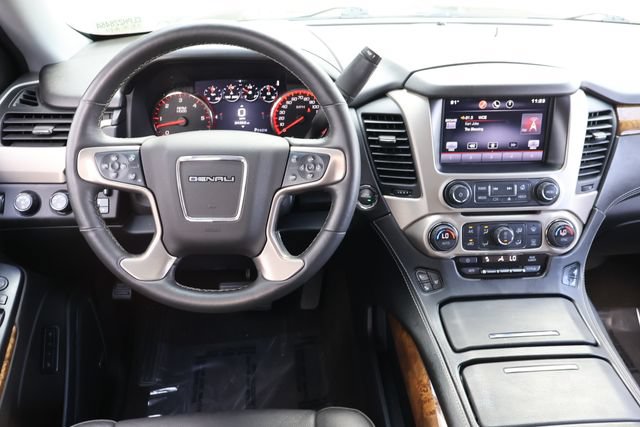 Used 2015 GMC Yukon Denali w/ Open Road Package AWD/4WD image 19