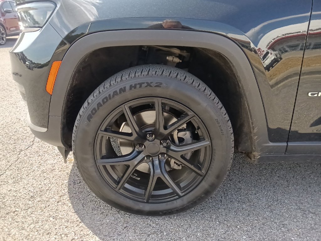 Used 2022 Jeep Grand Cherokee L Limited RWD image 10